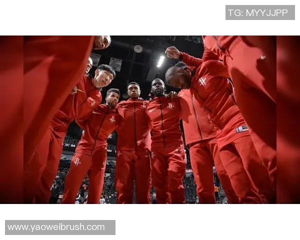 火箭队与上海大鲨鱼的精彩对决揭示篮球战术与团队协作的完美结合 火箭队与上海大鲨鱼的精彩对决揭示篮球战术与团队协作的完美结合