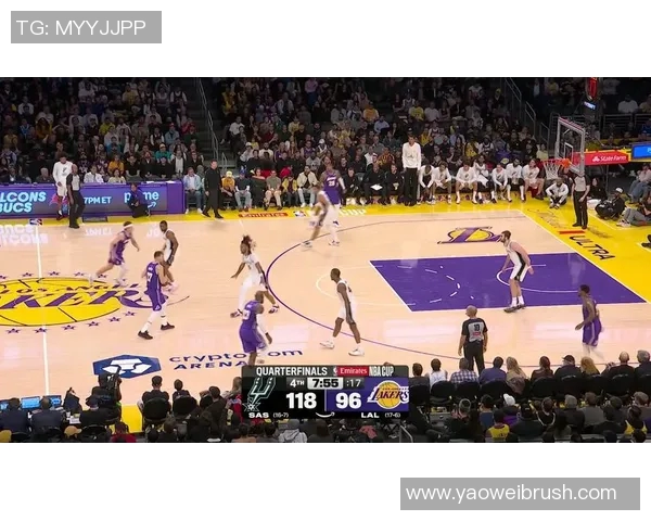 马刺与湖人今日比赛比分实时更新及精彩瞬间回顾 马刺与湖人今日比赛比分实时更新及精彩瞬间回顾