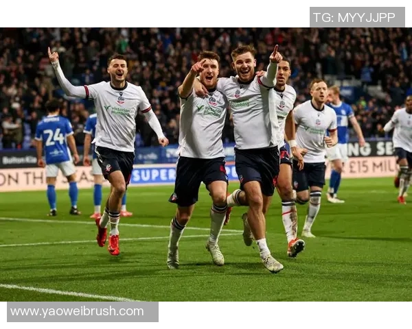 伯明翰主场迎战哈德斯菲尔全力争胜的精彩对决分析