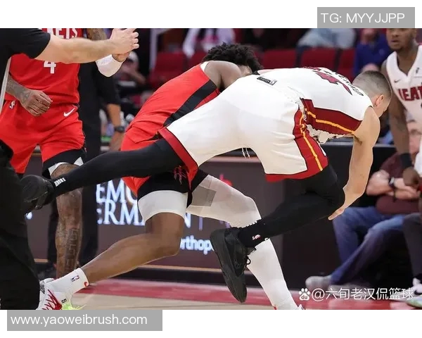 男篮对阵热火精彩比赛录像回放全程回顾与精彩瞬间分析