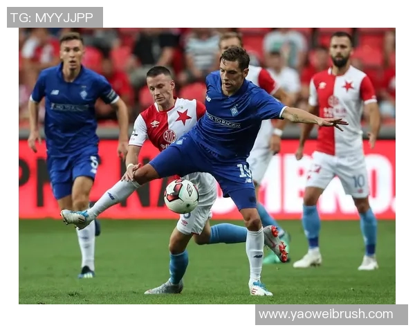 迪纳摩与布拉格斯激战正酣谁能在这场较量中笑到最后