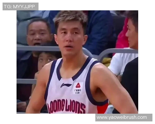 郭艾伦携手球队奋勇争先力争在新赛季创造辉煌成就