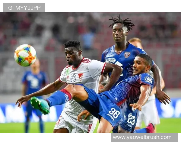 AC米兰与巴塞罗那激情对决比赛直播全程回顾与精彩瞬间分析