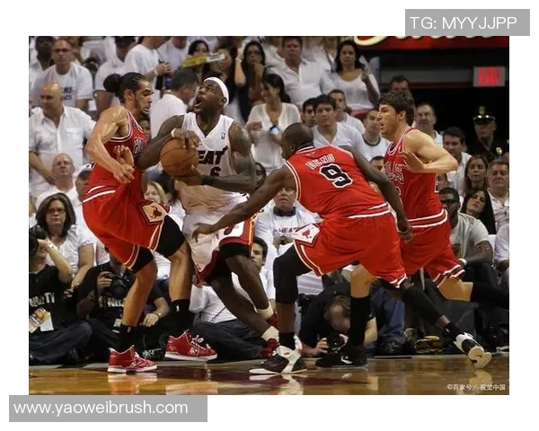 小牛队与热火队激战第五场争夺总冠军荣耀的巅峰对决