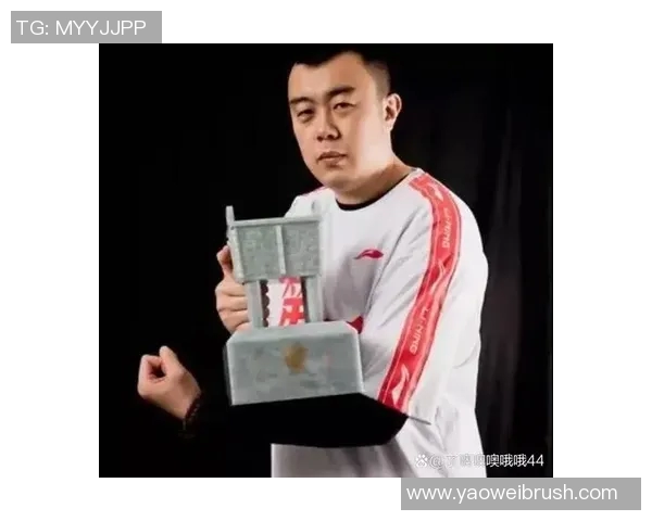 韩德君：从篮球新星到CBA传奇的成长之路与辉煌成就