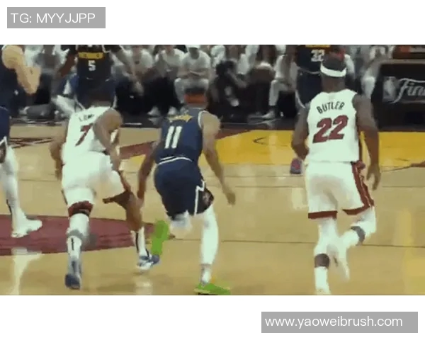 中国篮球对阵热火的精彩对决分析与赛后点评