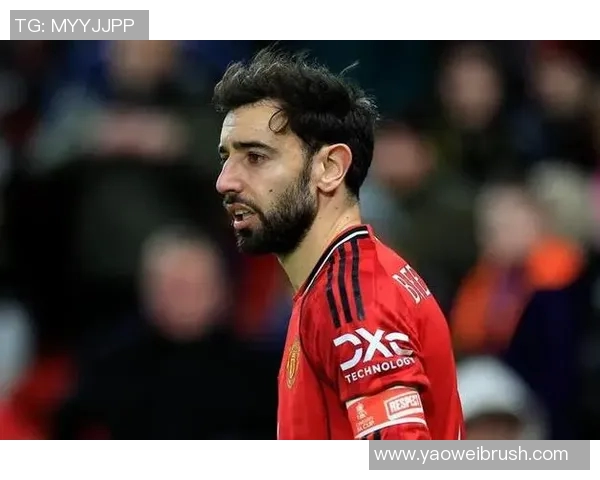 布鲁诺费尔南德斯的足球之路与辉煌成就探讨 布鲁诺费尔南德斯的足球之路与辉煌成就探讨