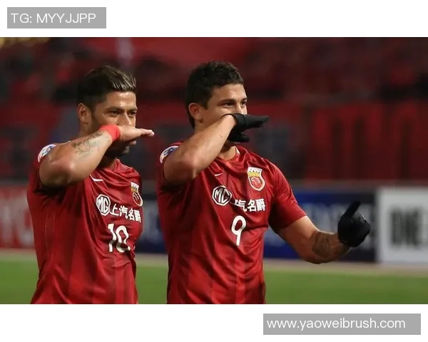 明天上港与恒大巅峰对决谁能在这场焦点战中笑到最后 明天上港与恒大巅峰对决谁能在这场焦点战中笑到最后