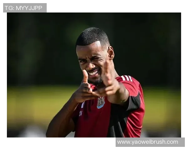 维拉主场迎战纽卡斯尔全力争胜展现球队实力与斗志 维拉主场迎战纽卡斯尔全力争胜展现球队实力与斗志